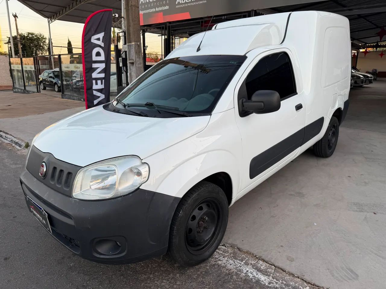 Fiat Fiorino Fiorino Furgão Work. HARD 1.4 Flex 8V 2p 2018