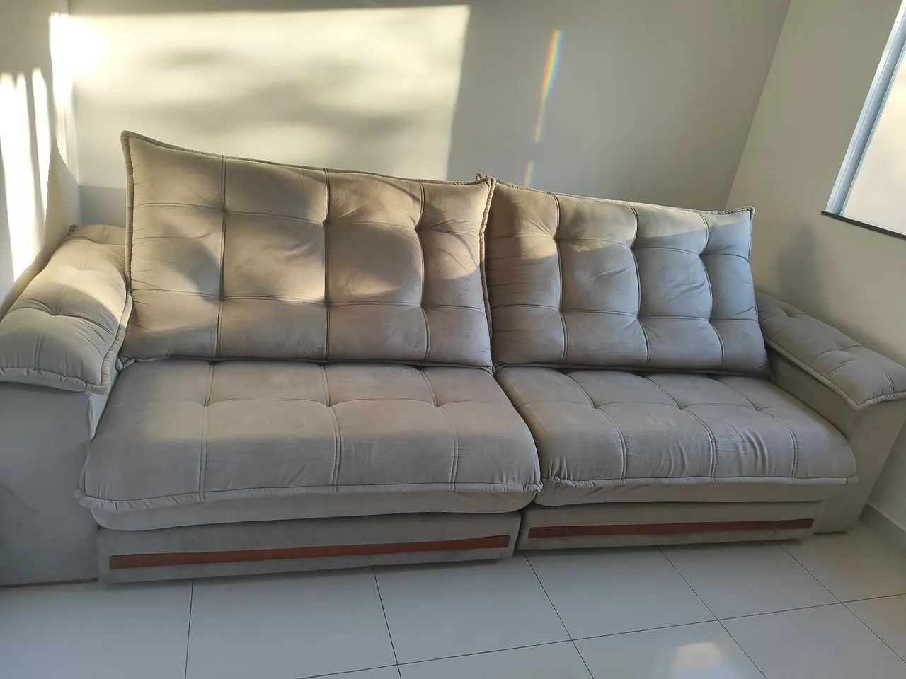 Vendo sofá retrátil e reclinável novo braços pilow top  - Foto 3