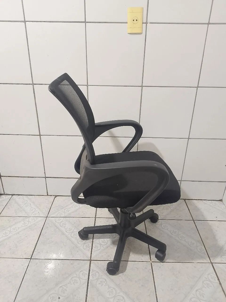 Cadeira giratória escritório  - Foto 2
