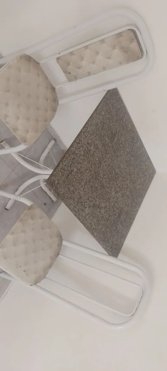 MESA COM 2 CADEIRAS  - Foto 3