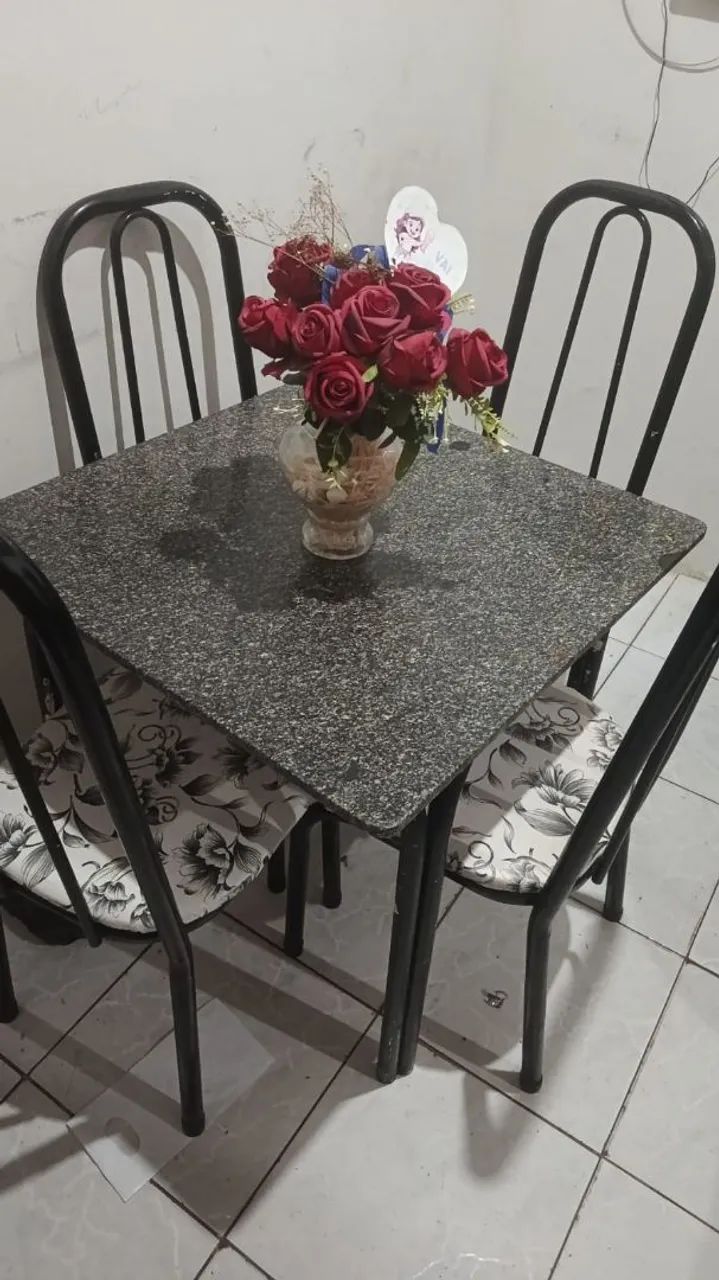 Mesa de 4 cadeiras  - Foto 2