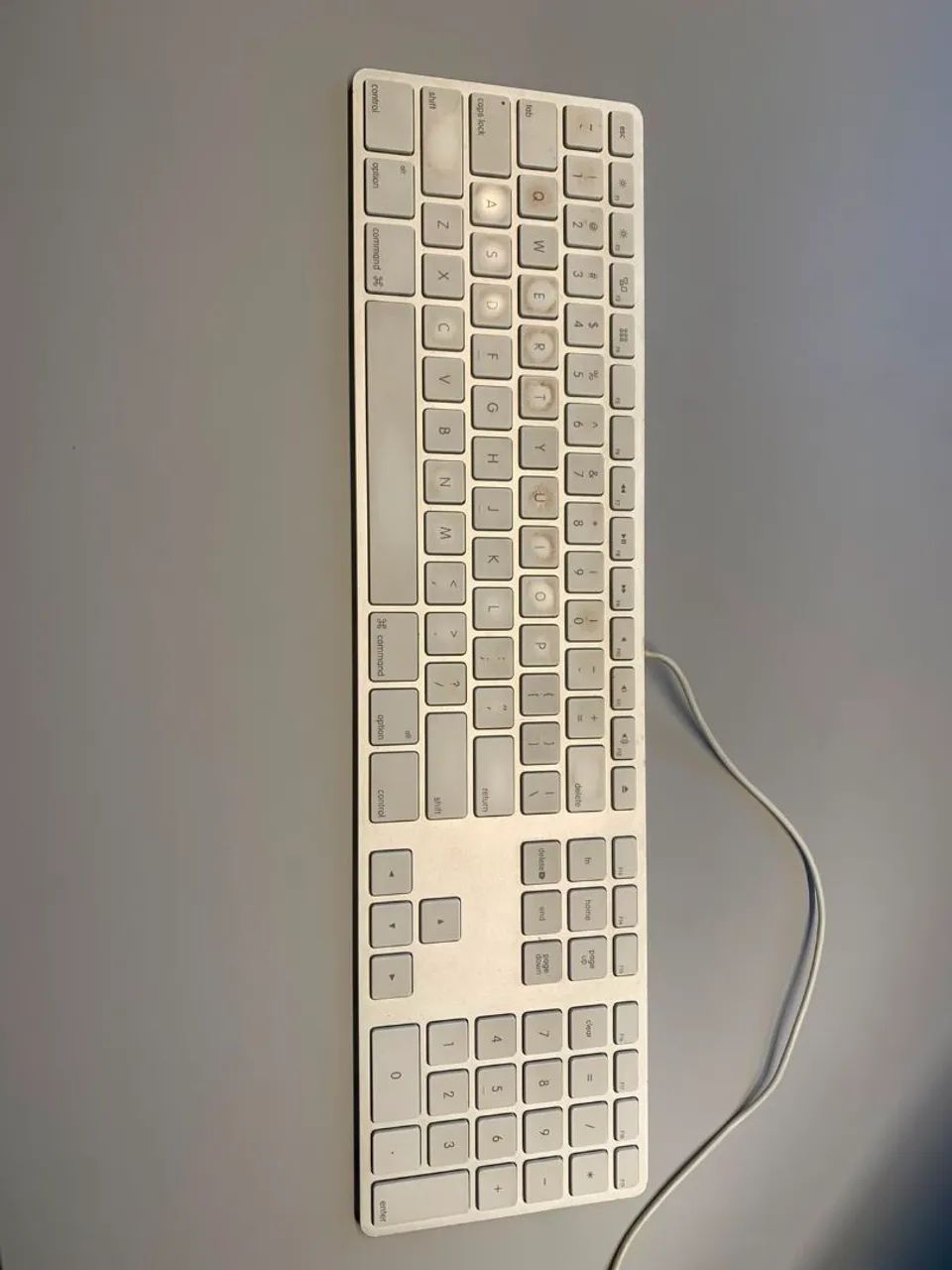 Imac Apple 21,5" + teclado, Original. Conservado e pronto para uso - Foto 2