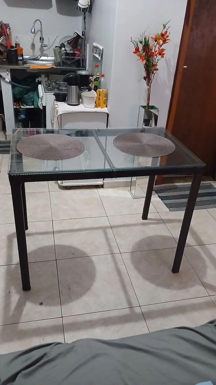 Mesa com tampa de vidro  - Foto 4