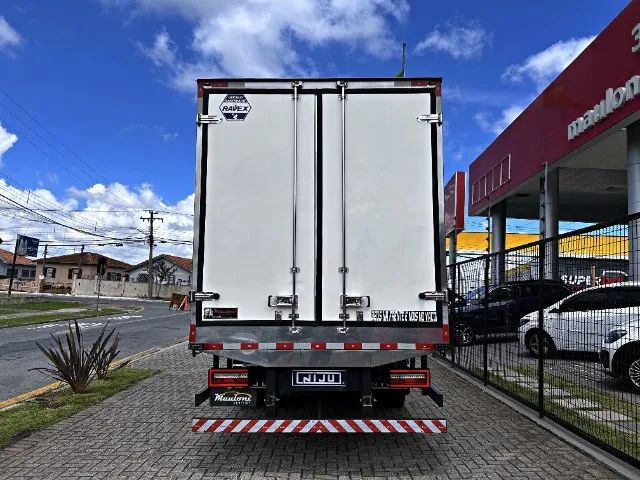 BAÚ REFRIGERADO CANALETADO NO 11.180 2024 - Foto 6