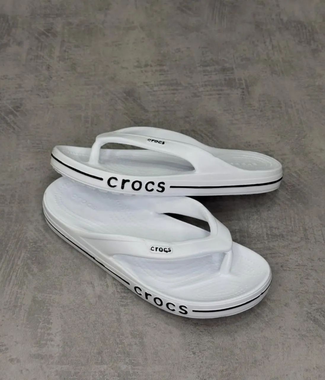 Sandália papete Crocs ortopédica 