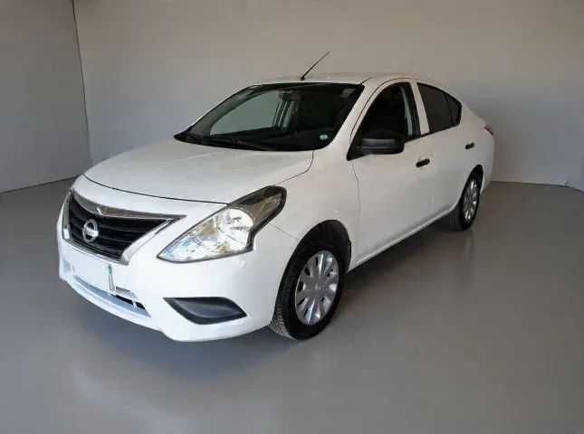 Nissan Versa 2021