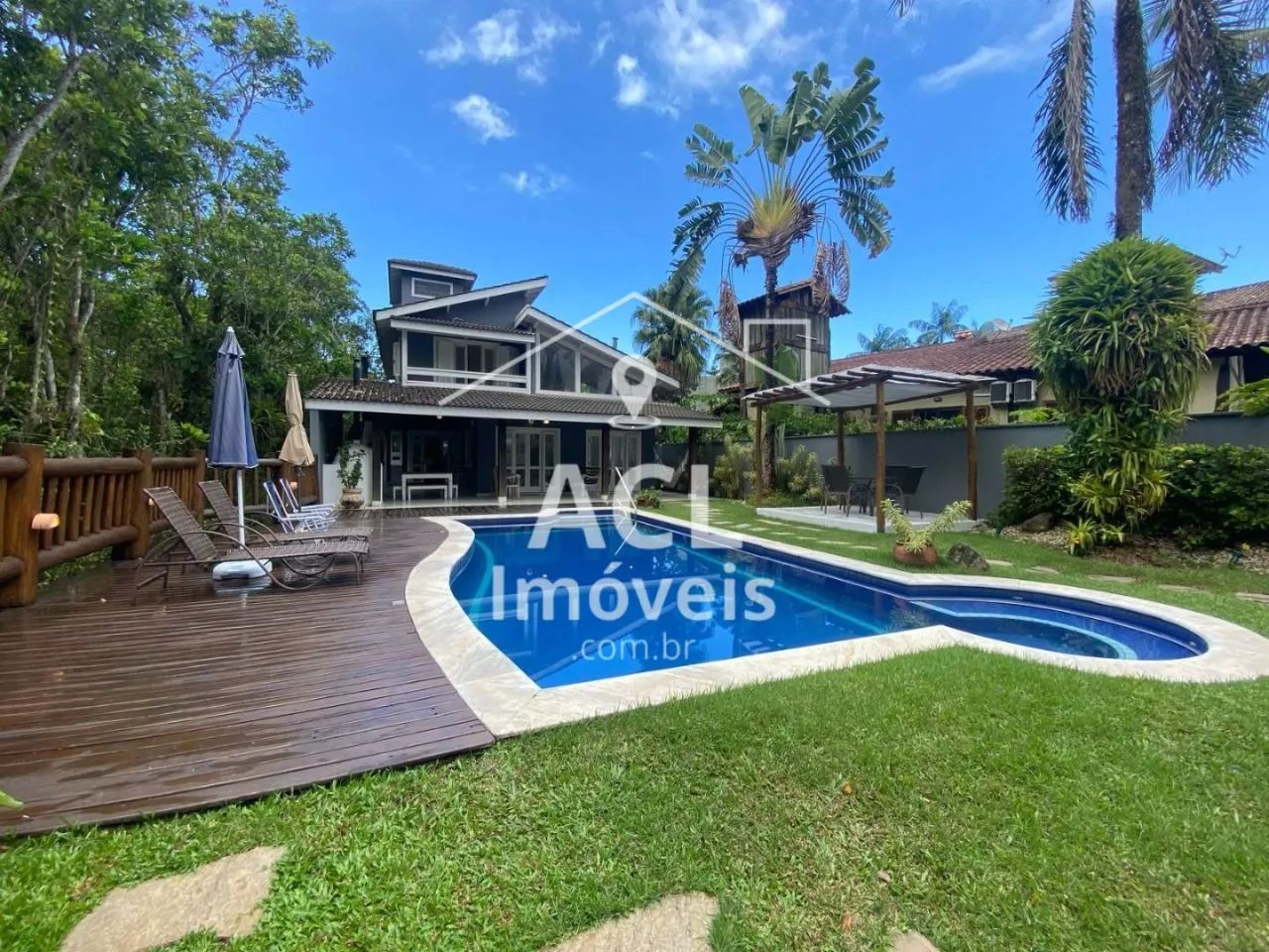 Linda casa no Aldeia da Baleia