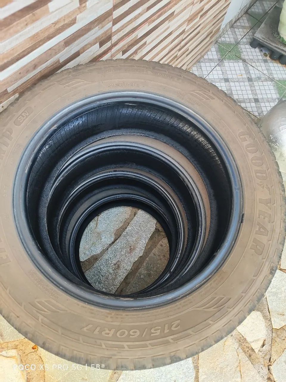 4 pneus GOODYER usados 215/60/17 96H - Foto 3