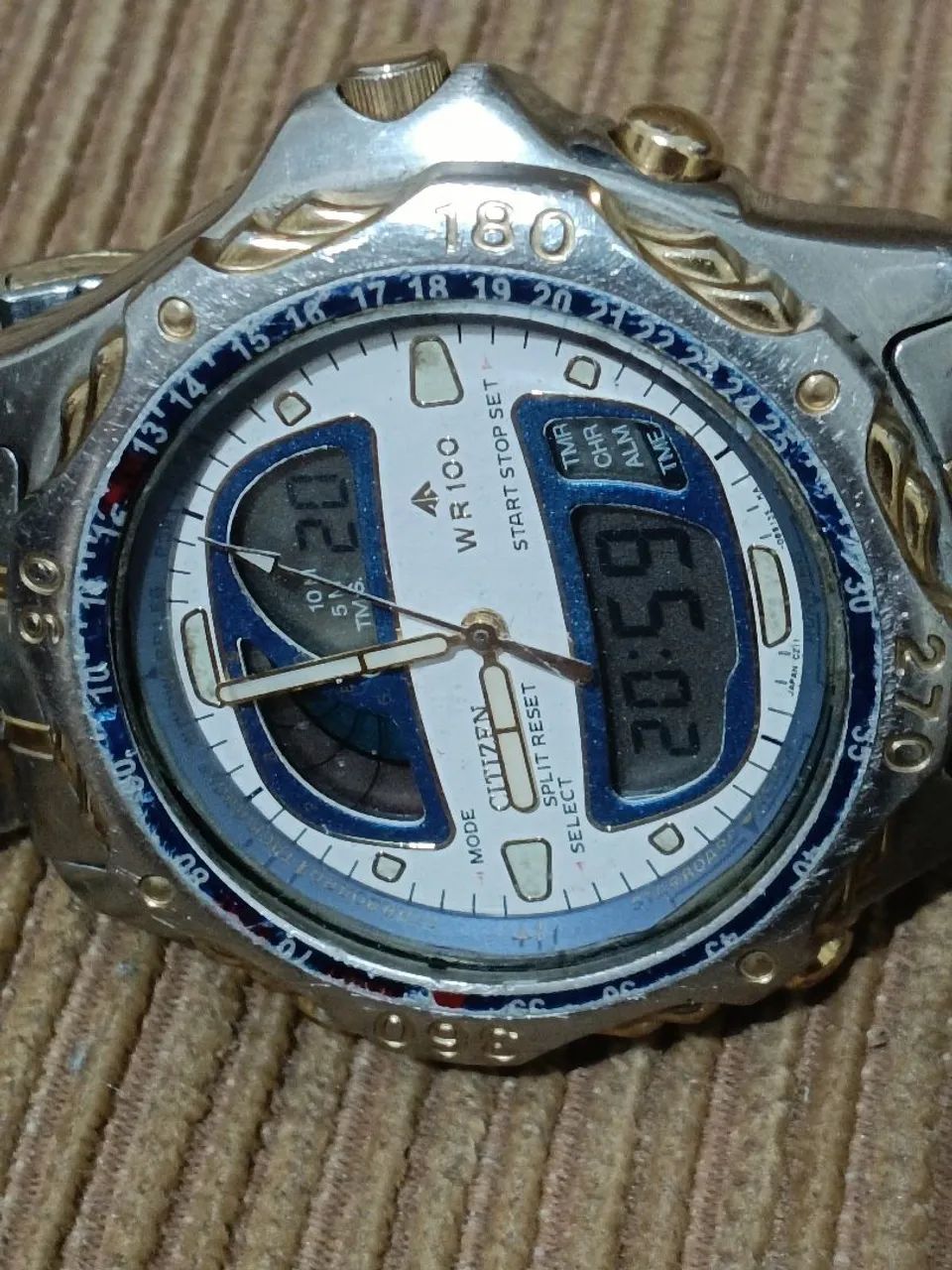 Relógio Citizen c211