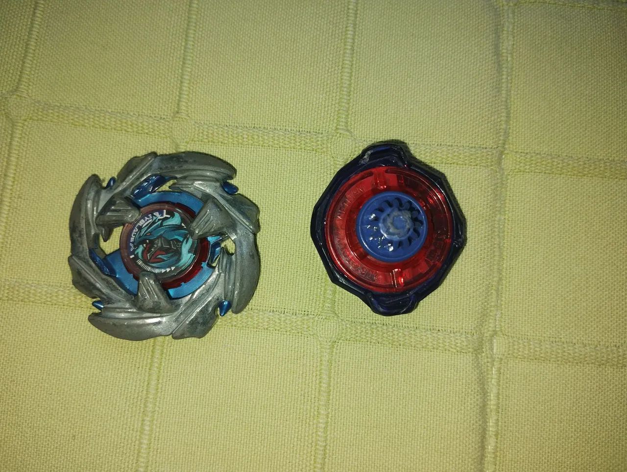 Beyblade x Cobalt dragon 2-60 ciclon - Foto 4