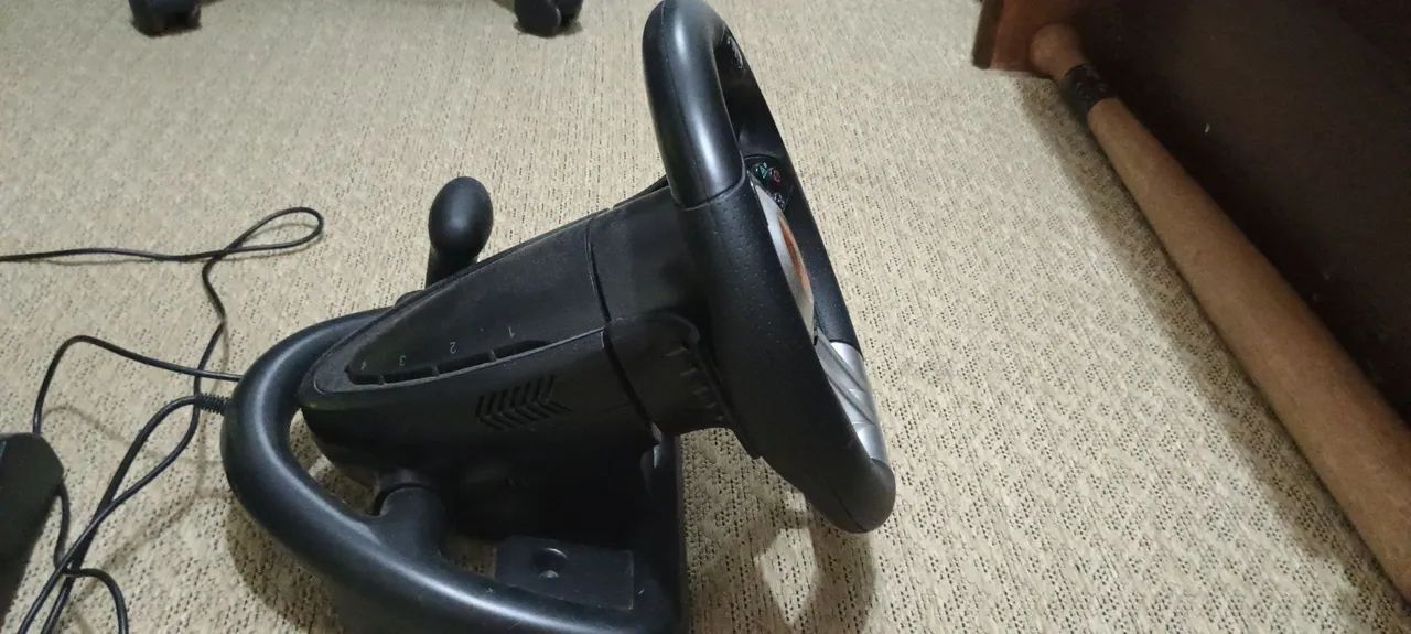 Volante Nox Kroom K-Wheel em perfeito estado - Foto 3