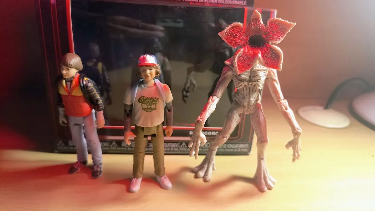 Bonecos Stranger Things
