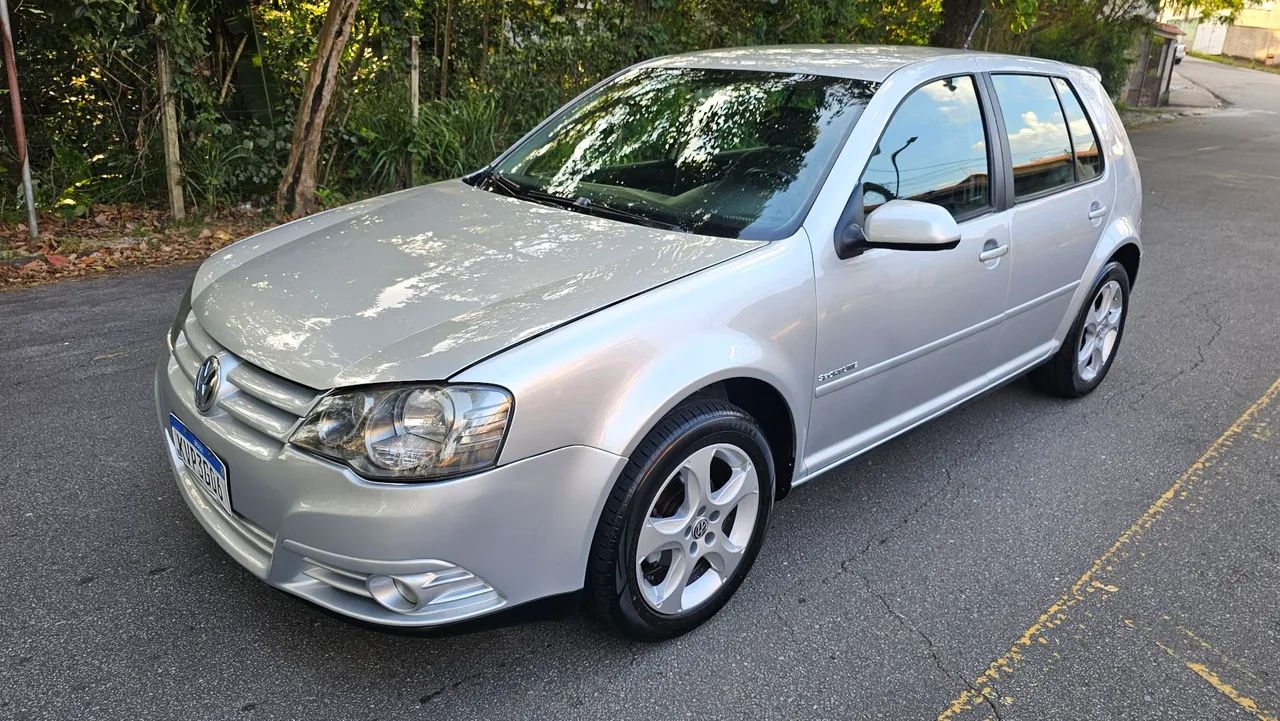 Volkswagen Golf 1.6 MI TOTAL FLEX 8V 4P 2009