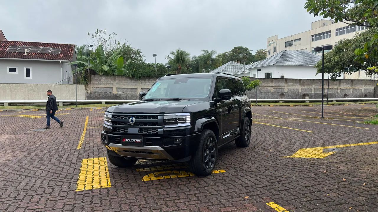 Denza B5 4WD, foto 14 de 14
