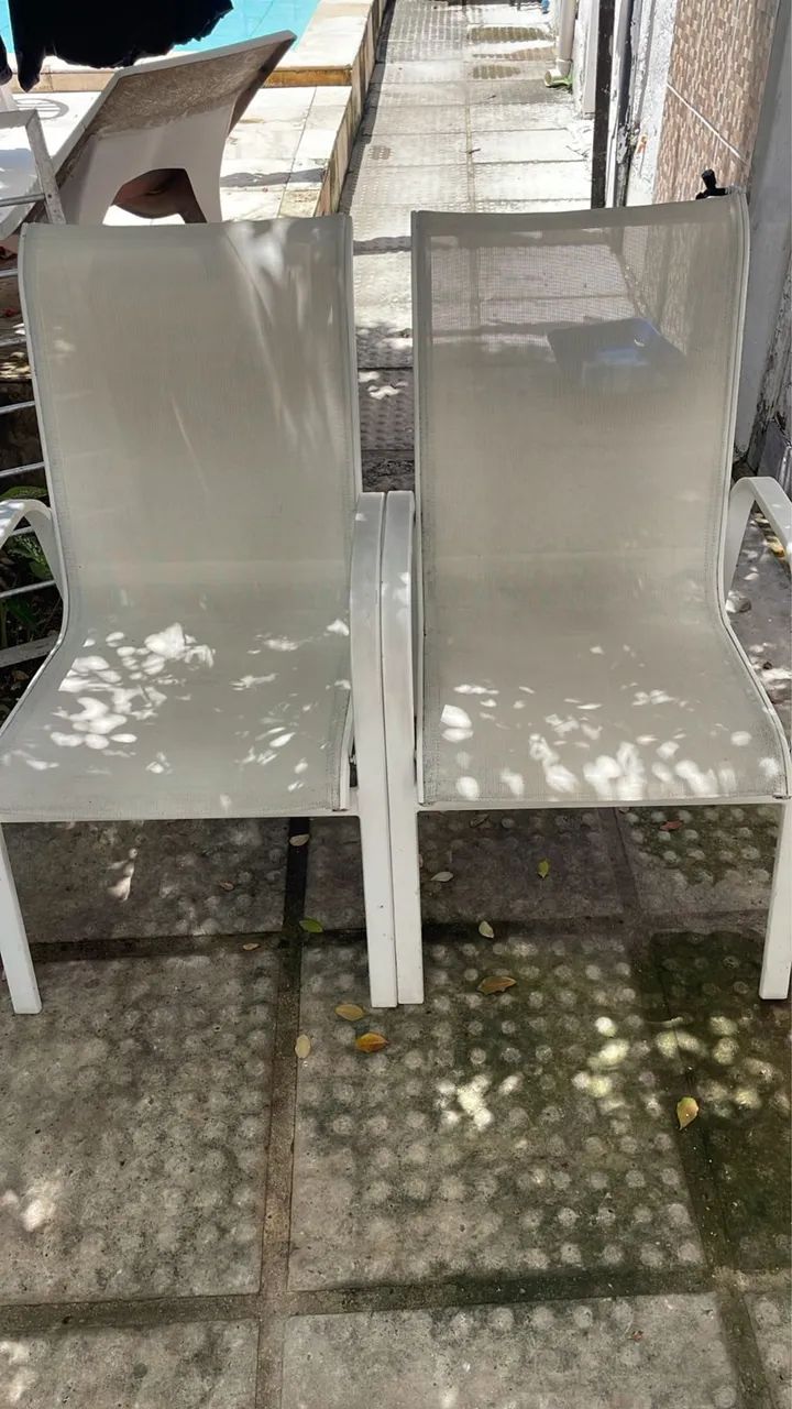 Mesa com duas cadeiras  - Foto 2