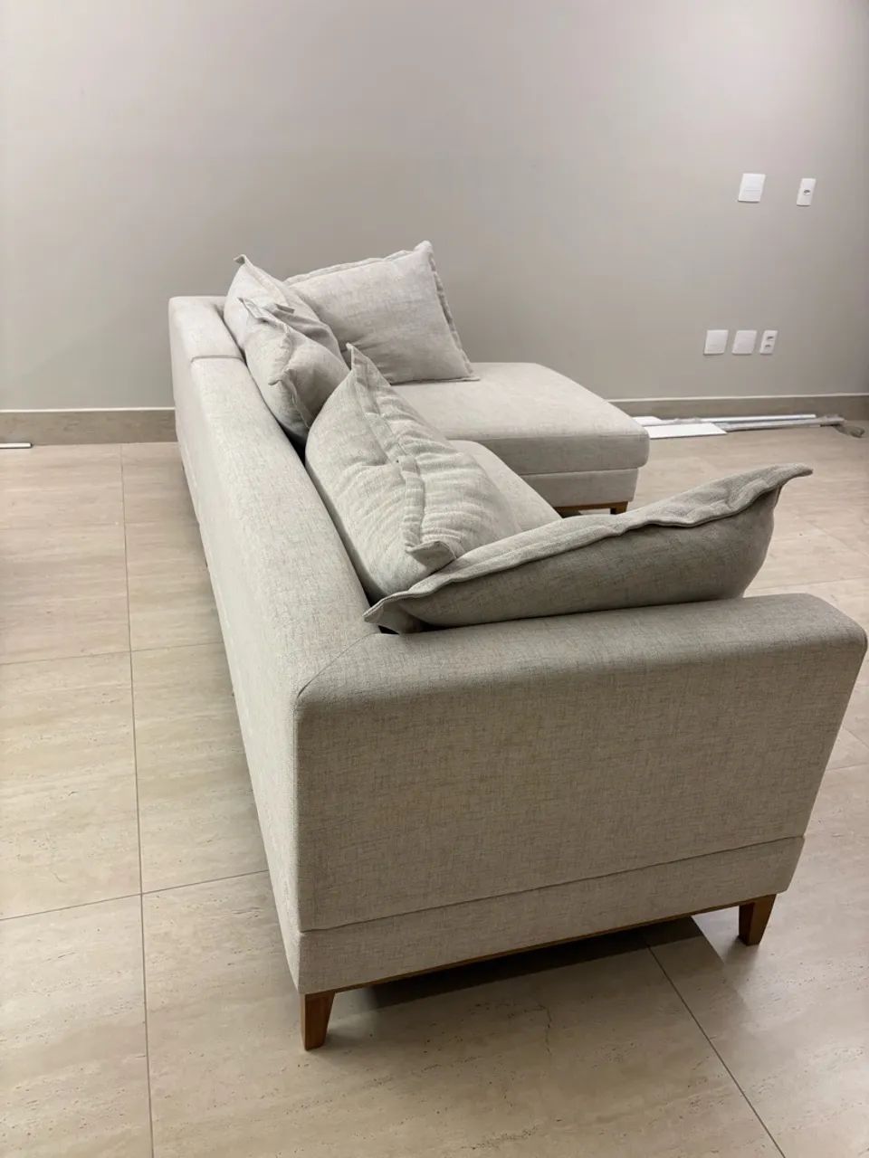 Sofá Chaise Luciane Móveis (Ariane) 2,80m - Foto 3