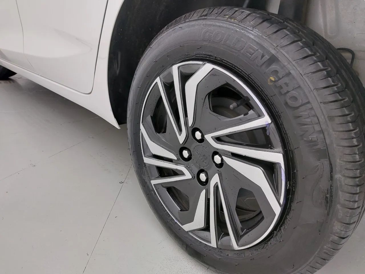 Chevrolet Onix Hatch 1.0 12V Flex Mec. 4P, foto 12 de 18