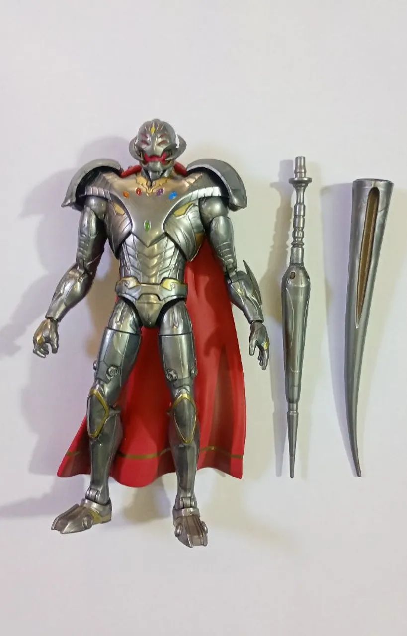 MARVEL LEGENDS INFINITY ULTRON (COMPLETO)