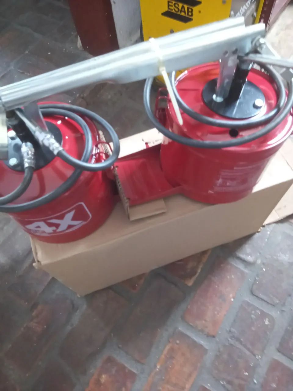 Lote de 22 Graxeiras  manual 4 kg