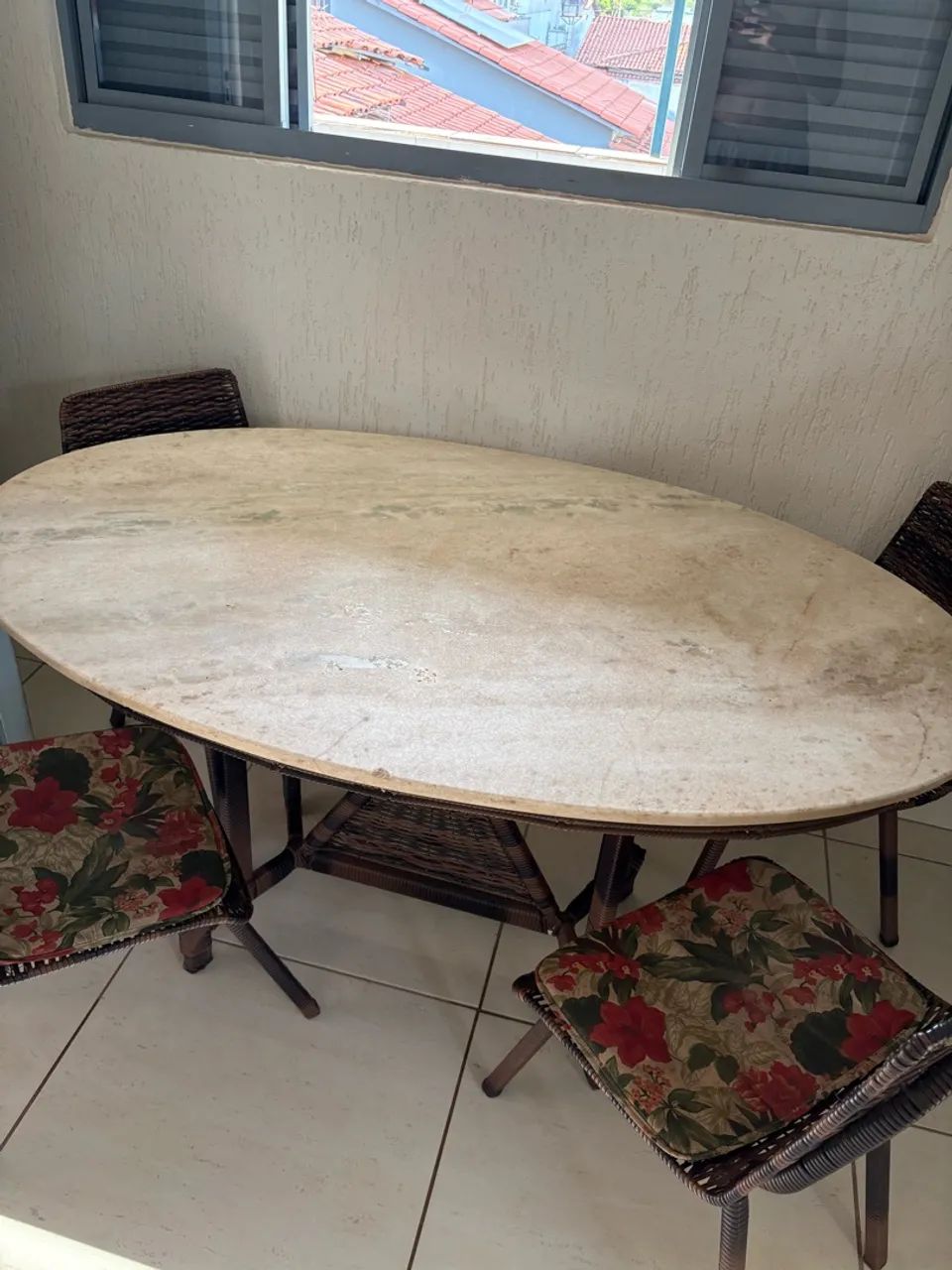 Mesa de Jantar Oval + 4 Cadeiras  - Foto 3