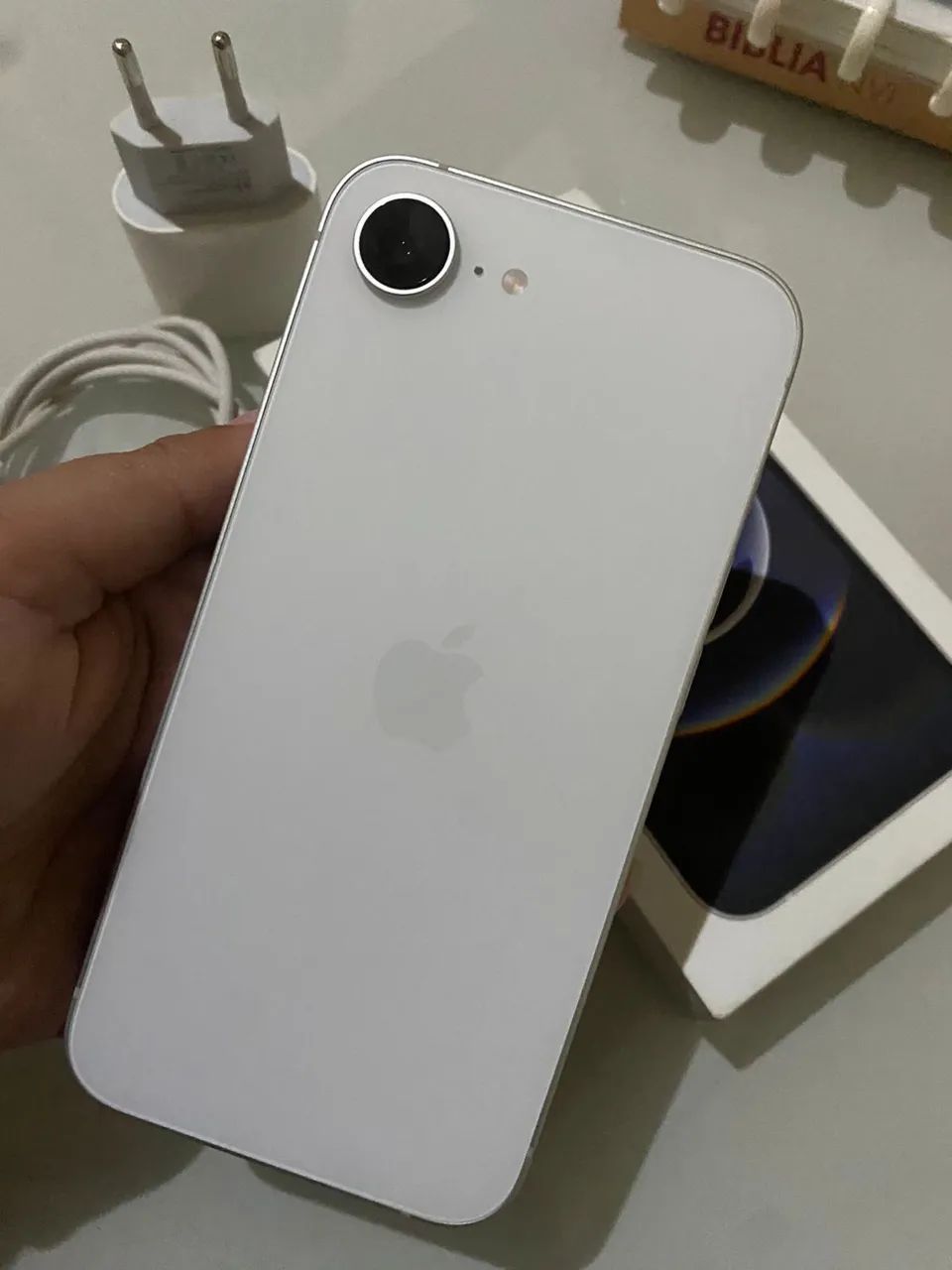 iPhone 16e  - Foto 3