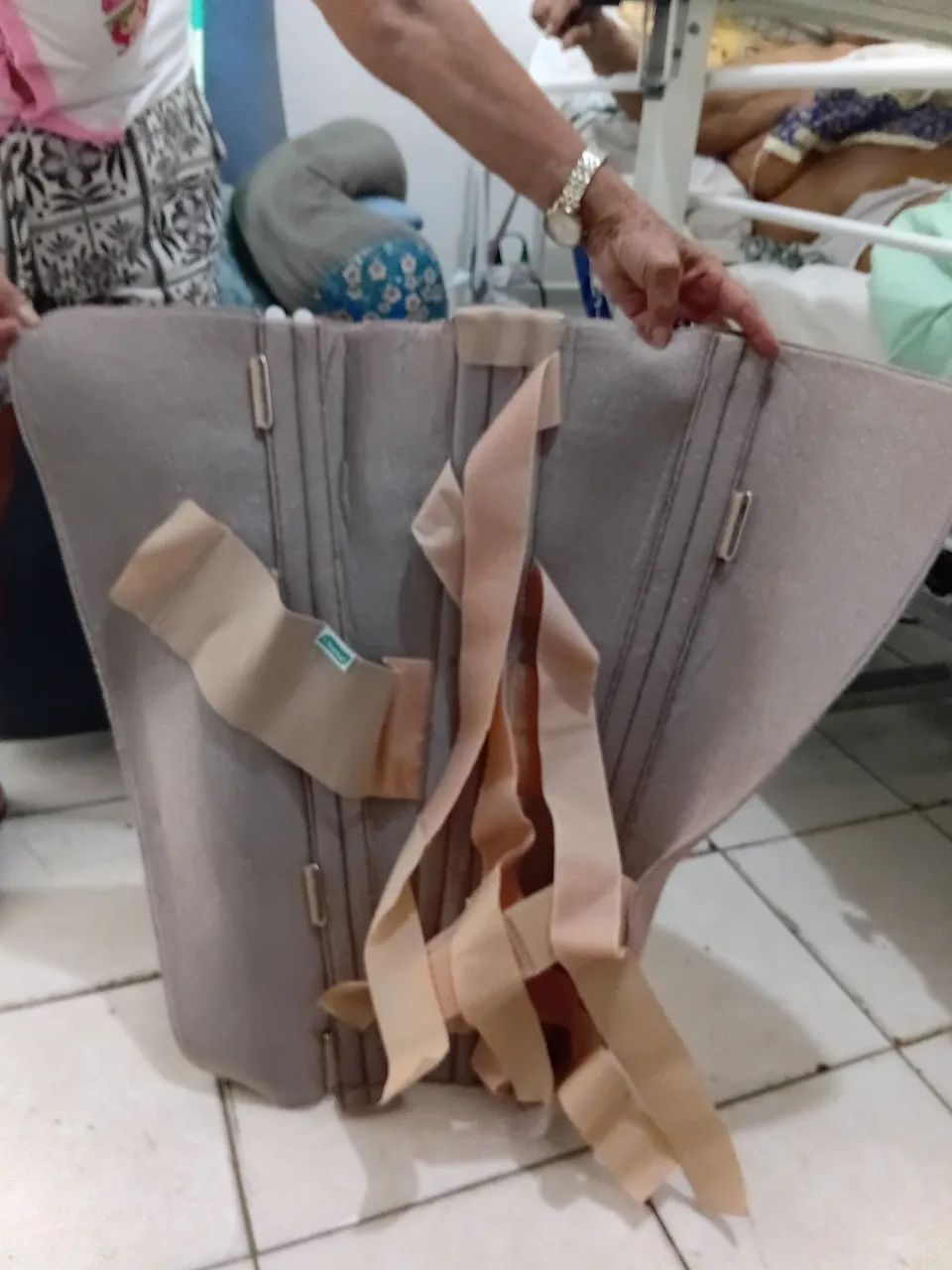 Imobilizador de joelho posição funcional - Foto 4