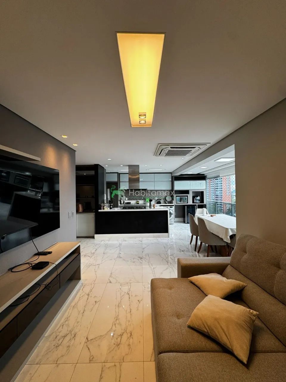 Apartamento Alto Padrão mobiliado com 4 suítes no edifício Soberane