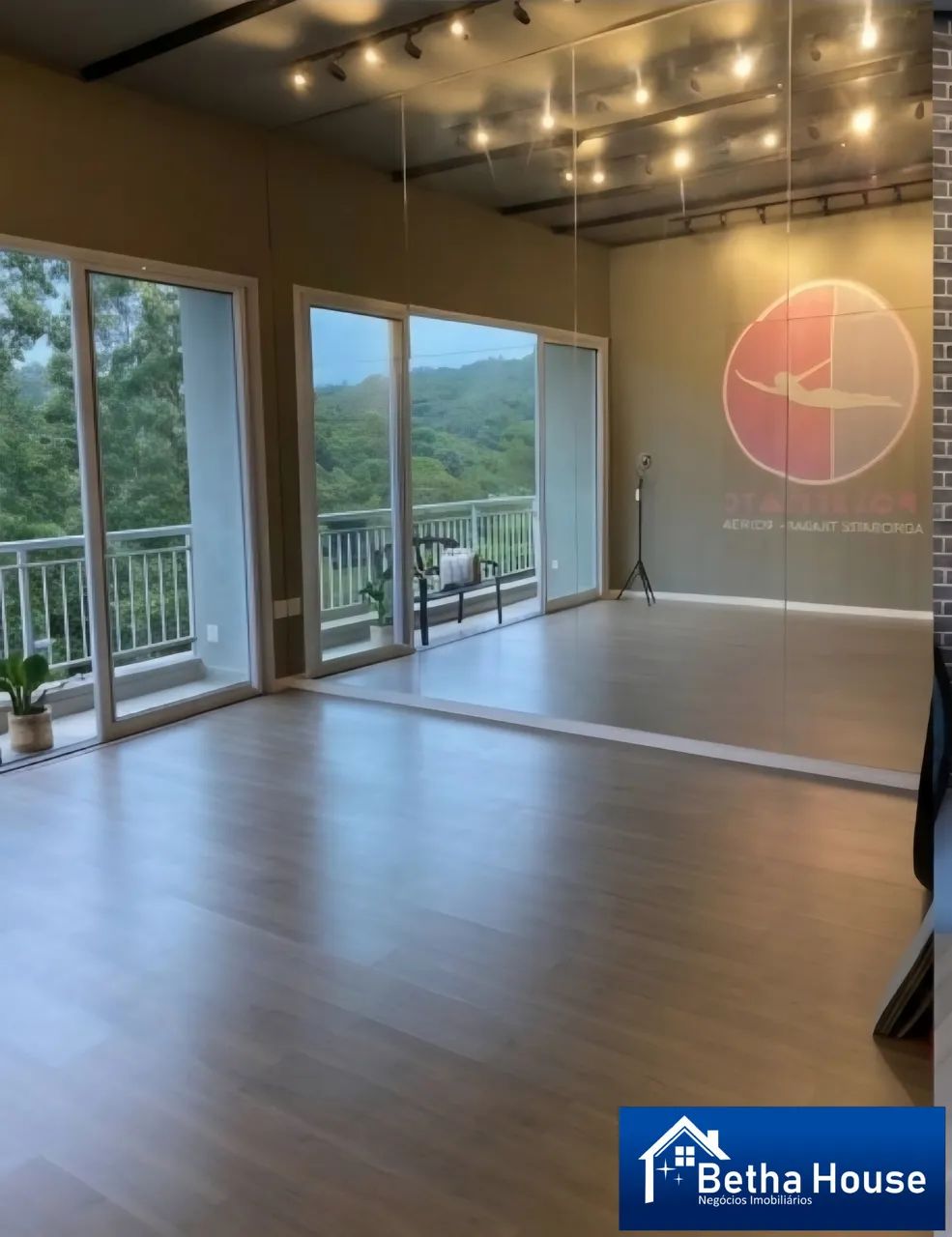 Sala Comercial com 40 m² Para Locação Em Alphaville-Tamboré