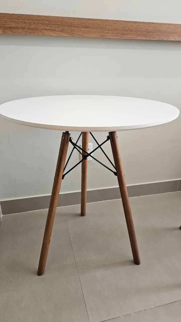Mesa Jantar Redonda 70cm MDF Tripé Eiffel Charles Eames (Branco)65204505011457120