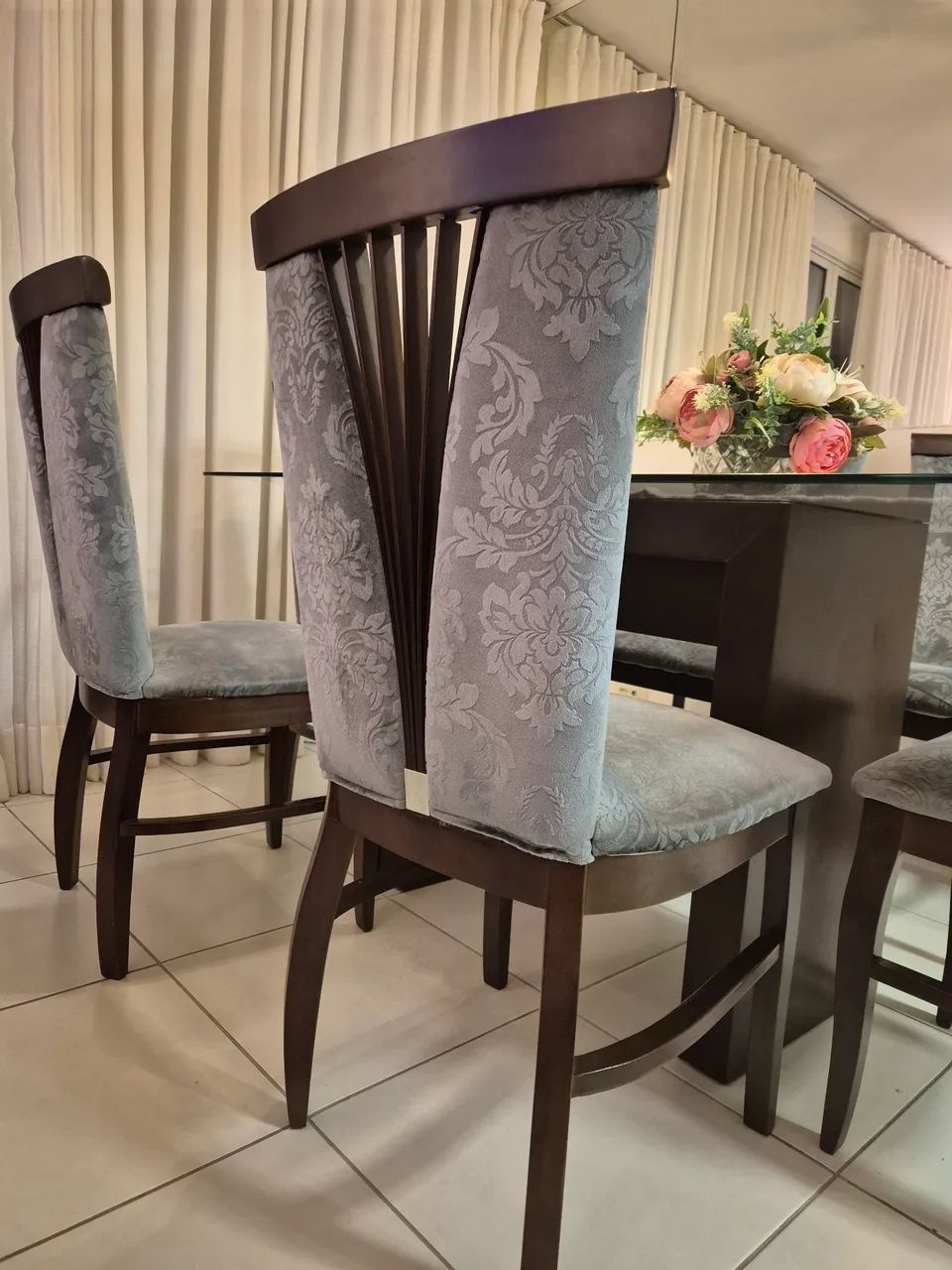 Mesa de jantar com 6 cadeiras - Foto 2