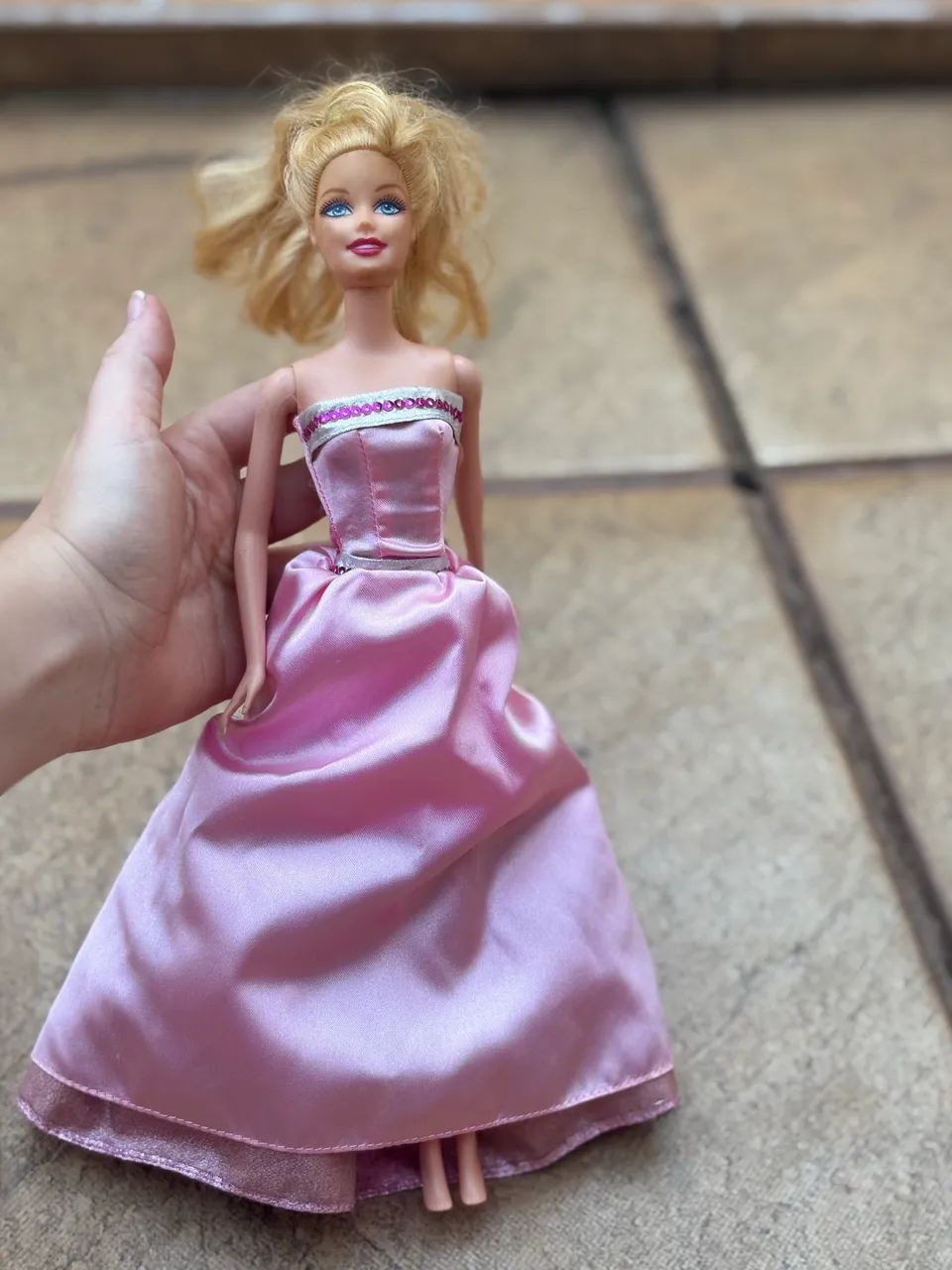 RESERVADO - Kit com duas Barbies moda e magia e Natal perfeito  - Foto 5