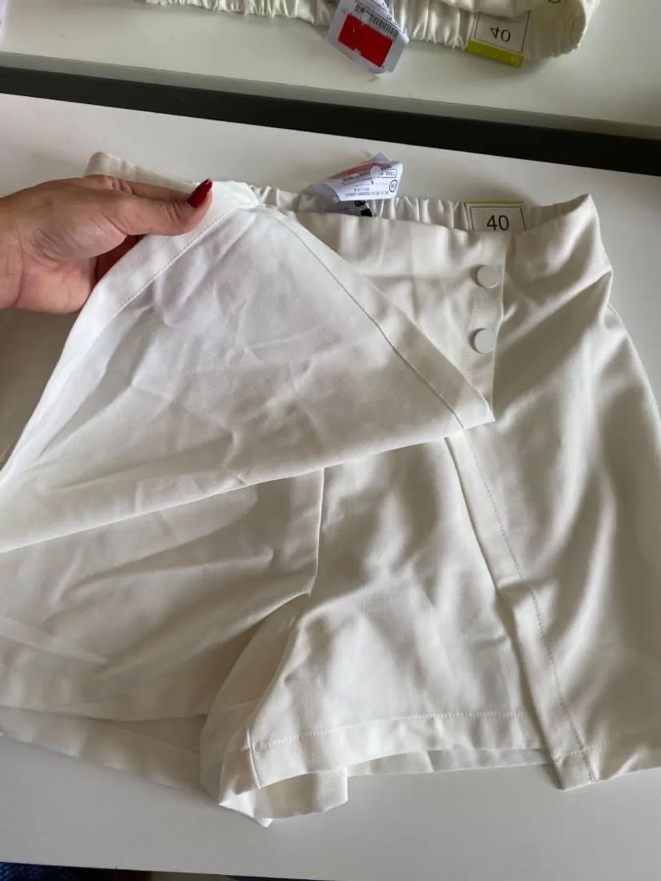 Short saia branco C&a NA ETIQUETA!! - Foto 2