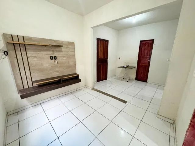 Casa 2 quartos em Bandeirantes