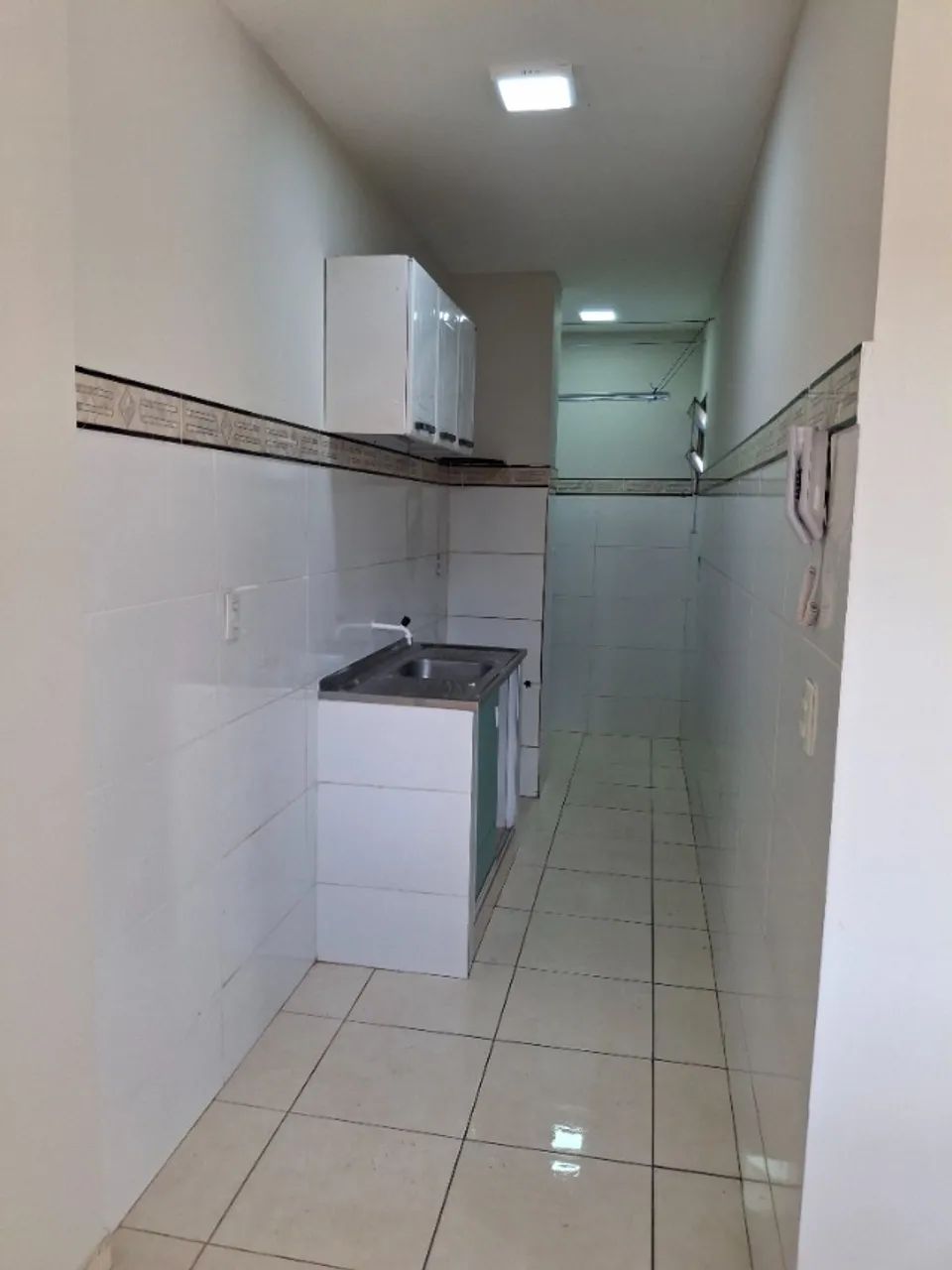 Aluga se  ap 1q e sal  coz e área de serv  na glória próximo de tudo  - Foto 4