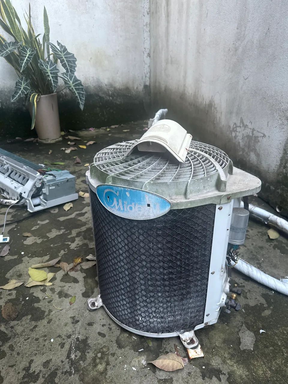Vendo ar-condicionado 18000btus usado. 