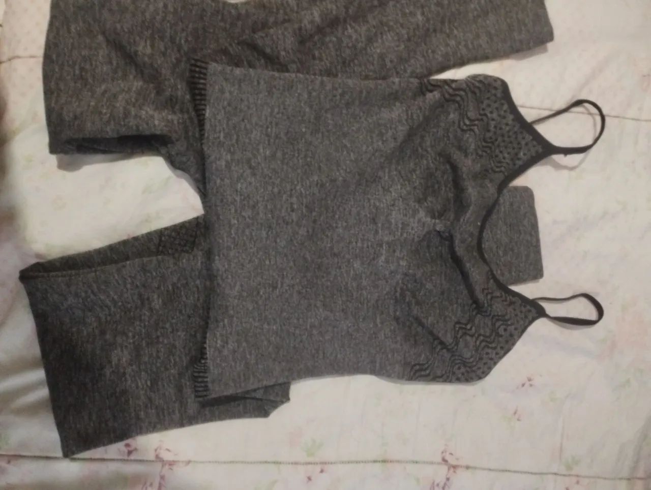Lote de roupa  - Foto 5