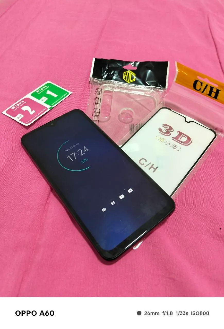 Moto g8 play em perfeito estado e garantia, capinha e película de brinde.  - Foto 2