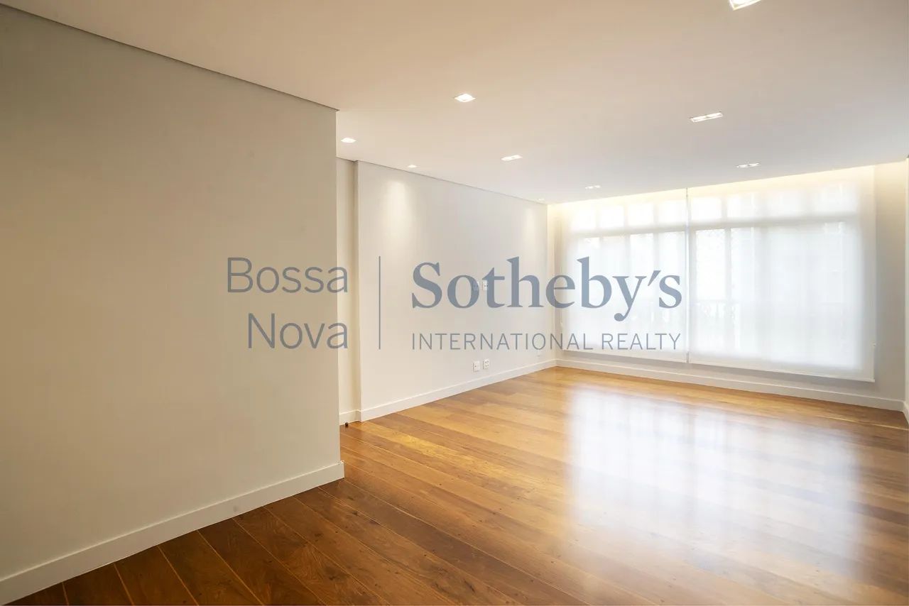 Apartamento reformado em localização cobiçada - Foto 2