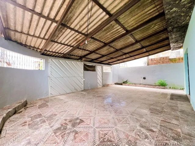 CASA 03 QUARTOS À VENDA NO LÍRIO DO VALE