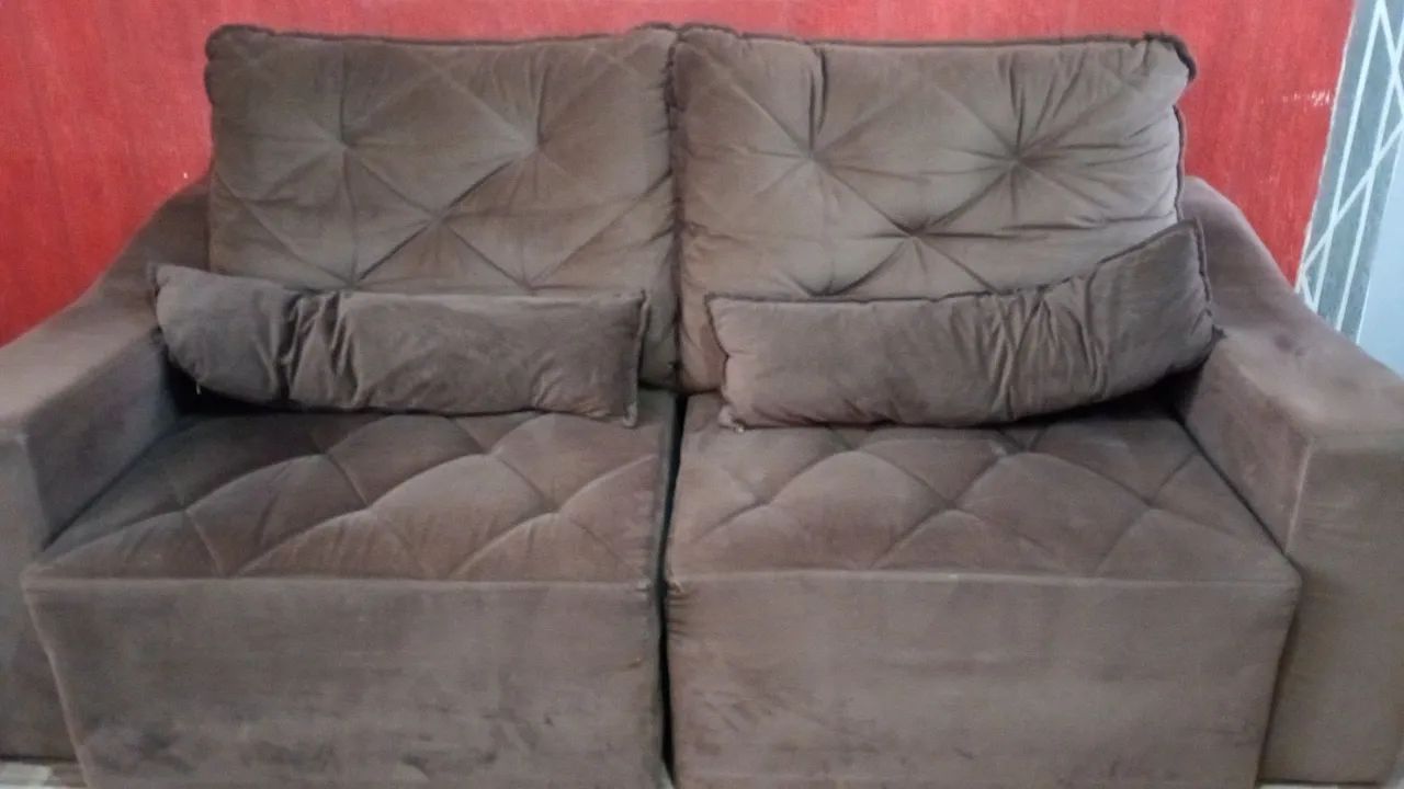 Sofá retrátil usado mais conservado. 65576095832451122