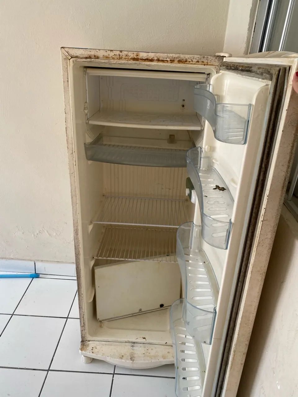 Geladeira - Funciona bem 