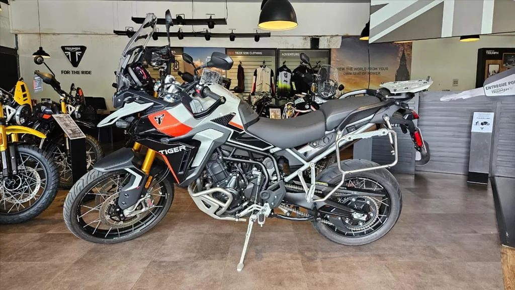 TRIUMPH TIGER 900 RALLY PRO