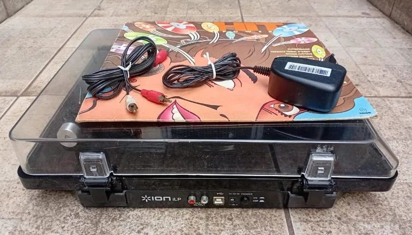 Toca Discos Ion Ilp Amplificado - Funcionando - Foto 5