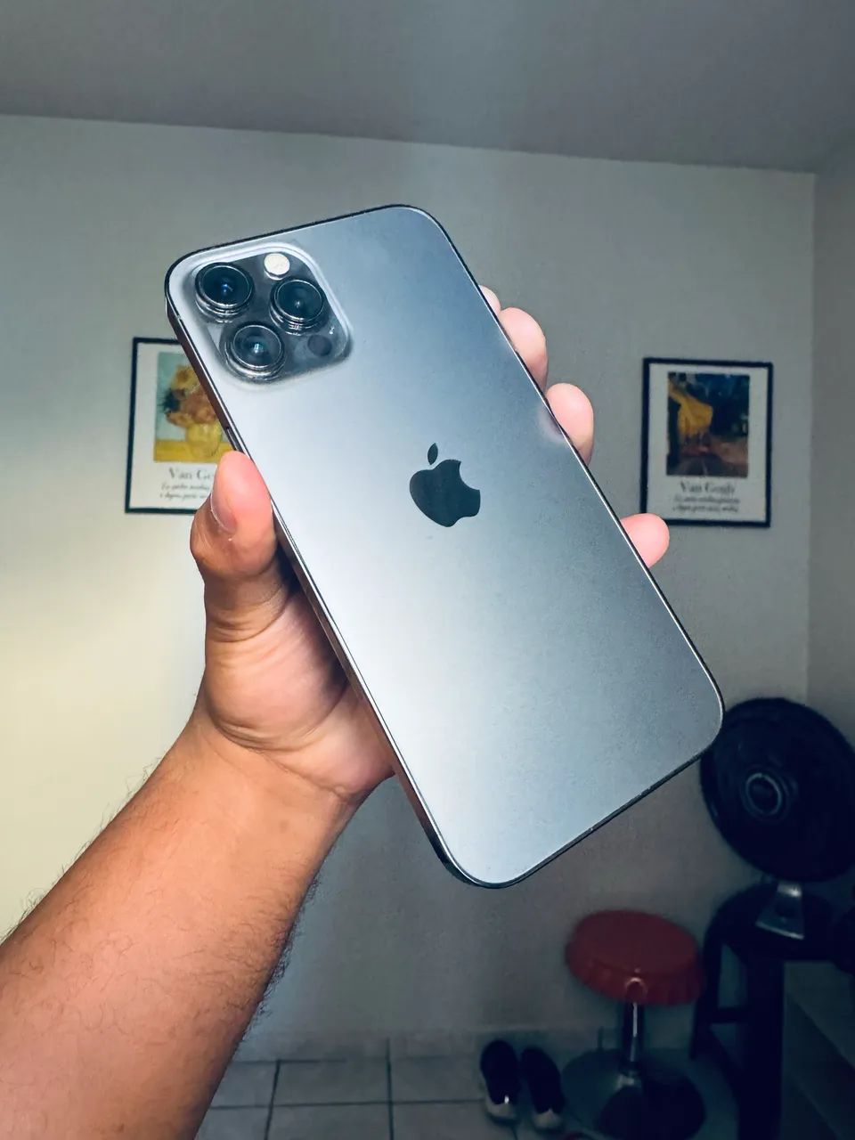 IPHONE 12 PRO MAX 256gb 73% NOVO NOVO - Celulares e Smartphones