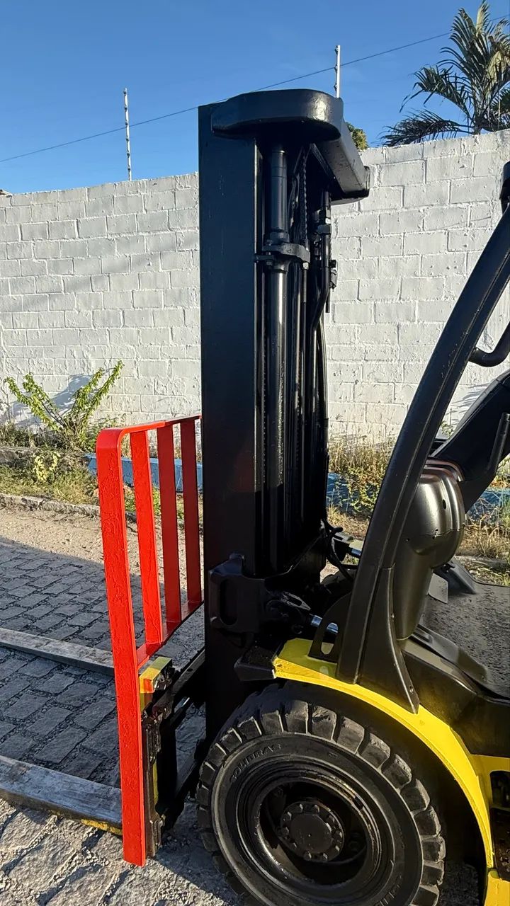Empilhadeira - 2,5ton - Yale - Foto 6