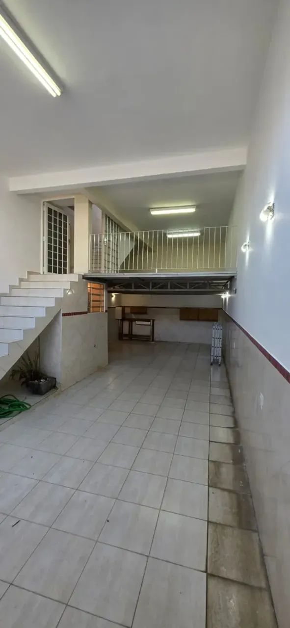 Casa para venda tem 200 metros quadrados com 3 quartos - Foto 3