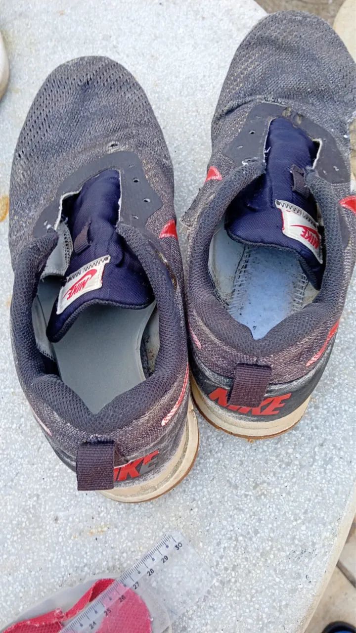 4 tênis Nike usados.  - Foto 3