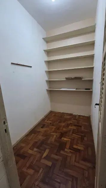 APARTAMENTO COM 2 QUARTOS E DEPENDÊNCIA COMPLETA NO MARACANÃ - Foto 2