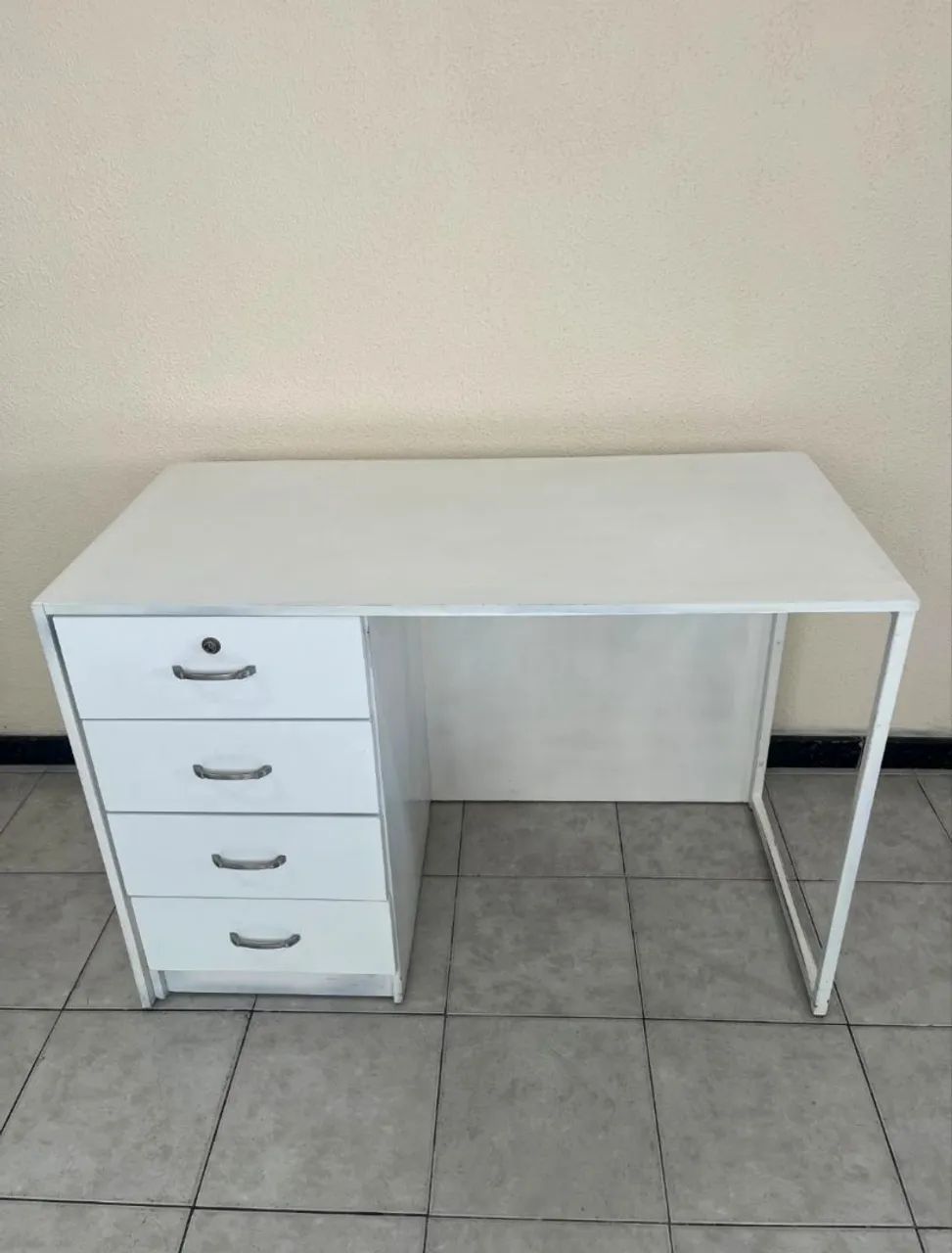 Vende-se mesa para escritório 