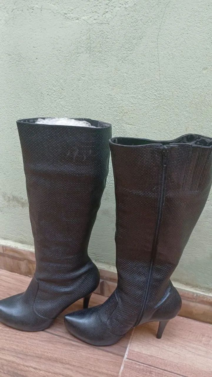 Bota de salto preta - Foto 2